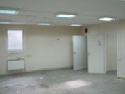 Офис 110 кв.м.,  450 руб.кв.м. Цоколь с окнами,  хороший ремонт, 4 комнат